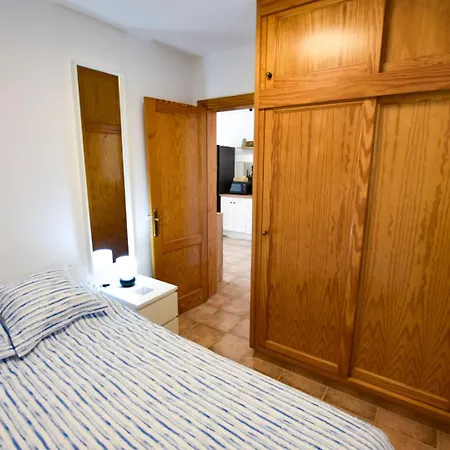 Book Jet - Sunny With Garden And Wifi *